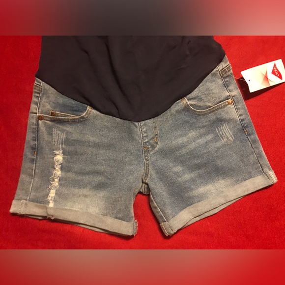NWT Maternity Jean Shorts With Belly Panel - Picture 14 of 15